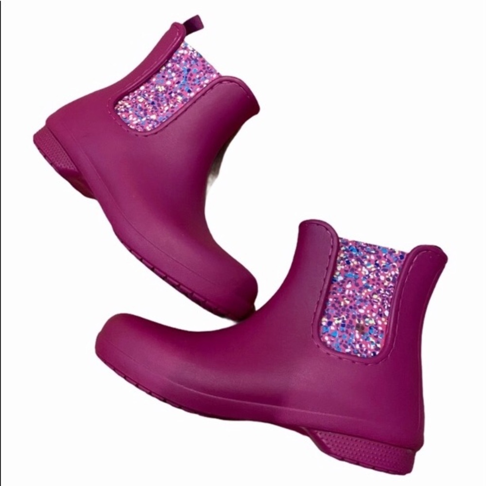 Crocs rain boot pink with floral inlay Size 7